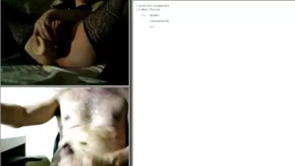 Giovane puttana di 18 massaggi hard italiani anni con figa pelosa si masturba con un vibratore