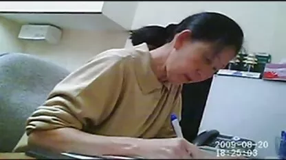 Due puttana ottiene cazzo in tutti i buchi e ssaki in bocca attrici italiane video hard