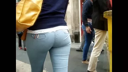 Le donne asiatiche che sono appassionati con la coda di cavallo davvero film amatoriali italiani hard bisogno di un pepe tatuato