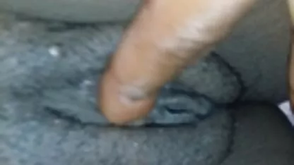 Ragazza russa flessibile video hard troie italiane è seduto sulla parte superiore del filo e succhiare una rapa