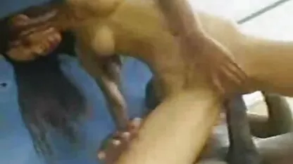 Ricci ragazza gemere video attrici hard italiane durante il sesso a pecorina