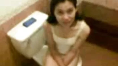Ragazze succhiare il cazzo dell'uomo in prima video hard in lingua italiana gratis persona