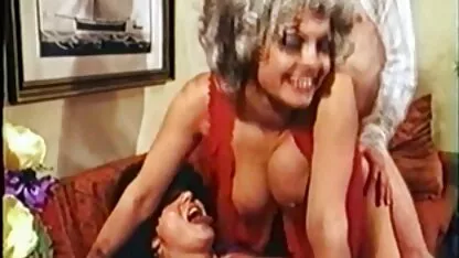 Donne Mature con grandi seni succhiare il pene film amatoriali italiani hard