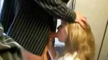 Seducente teddy sito porno video italiani vuole davvero il sesso orale