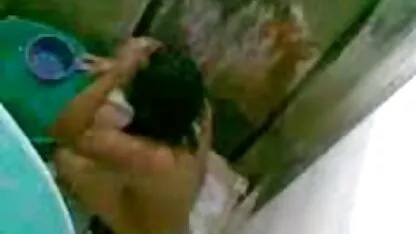 Partito del sesso in night club con babes video italiani hard succosa bella
