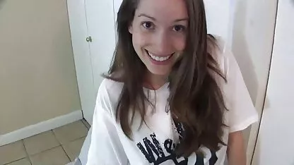 Gina invites lei amico attrici italiane video hard a fare handjob pubblico