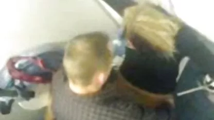 Ragazza appendere una ragazza con un piercing e film hard gratuiti italiani torturato con scosse elettriche